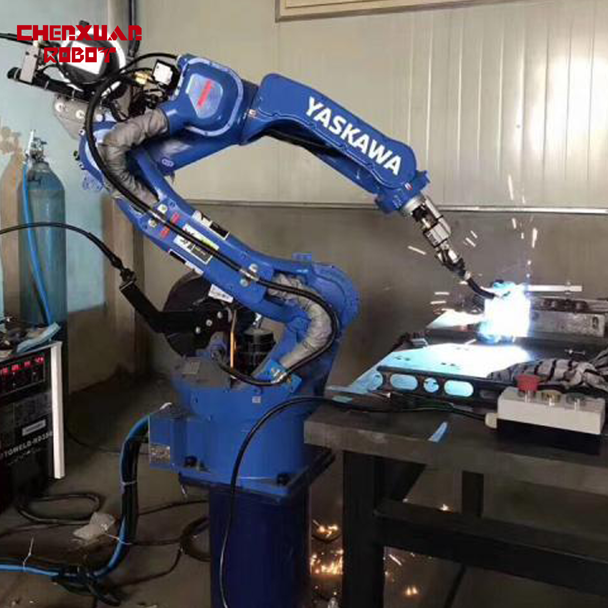 Stable performance welding robot