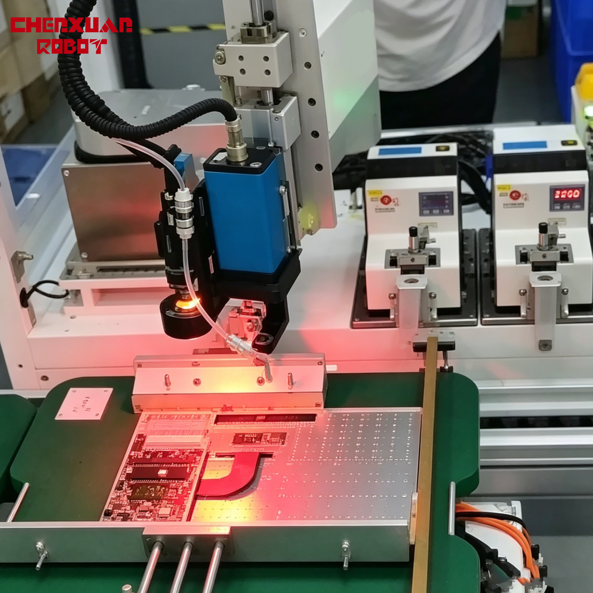 Screw Locking Robot