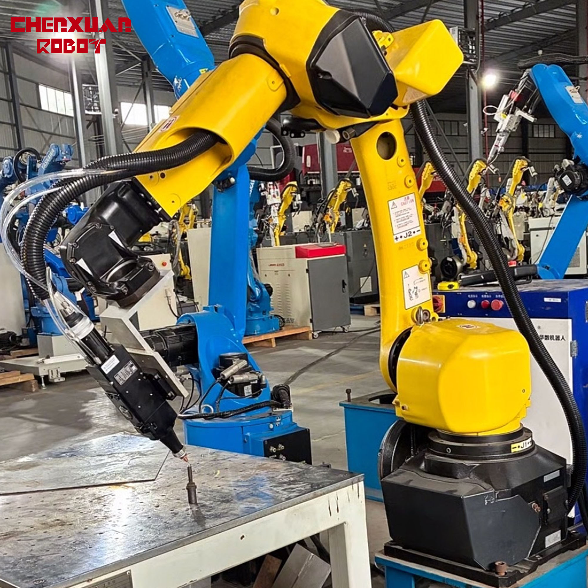 Industrial Cutting Robotic Arm