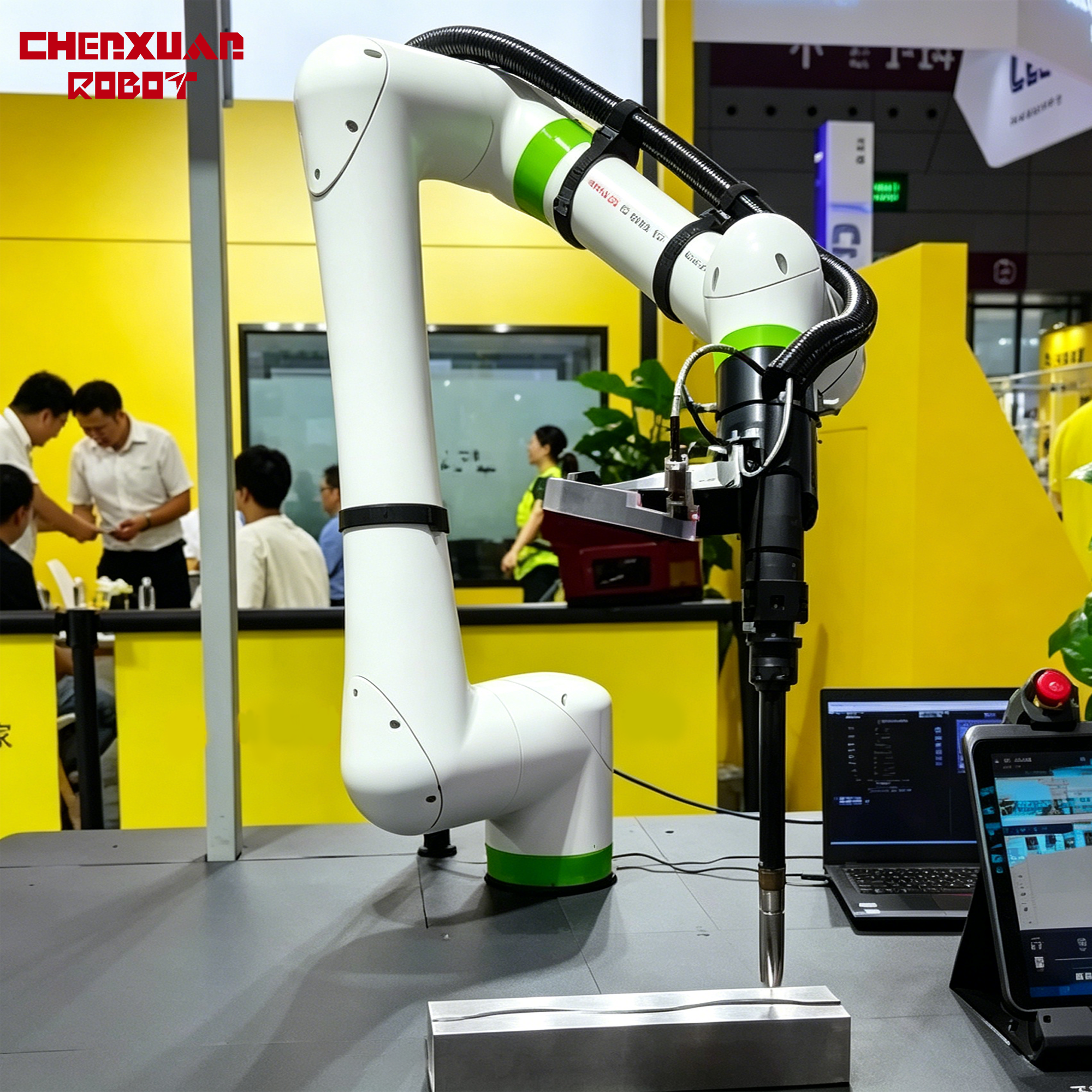 Collaborative welding robot