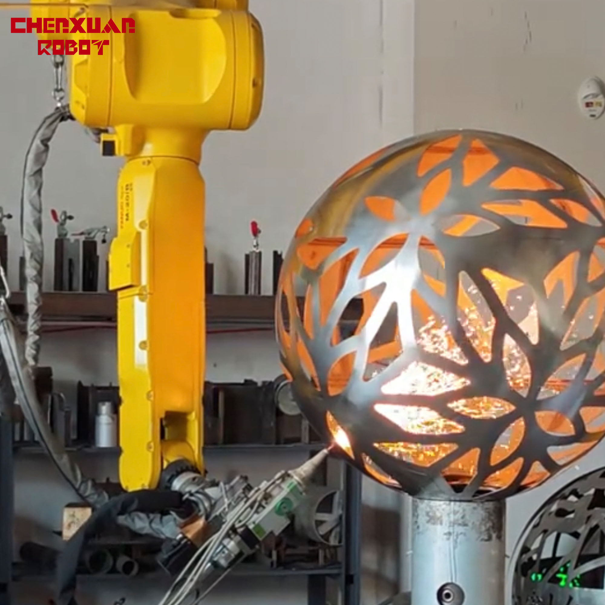 Industrial Cutting Robotic Arm